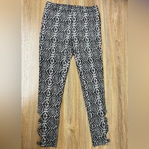 Poof Black and White Patterned Leggings Size M Geometric Print